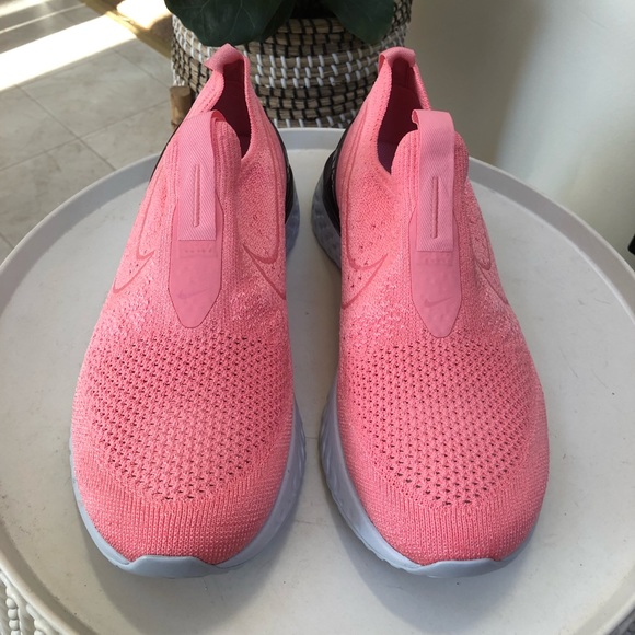 COPY - Nike Epic Phantom React Flyknit 'Bright Melon’ - Picture 2 of 12